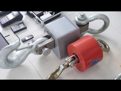 নমুনা রুমে ক্রেনের স্কেল ঝুলানো